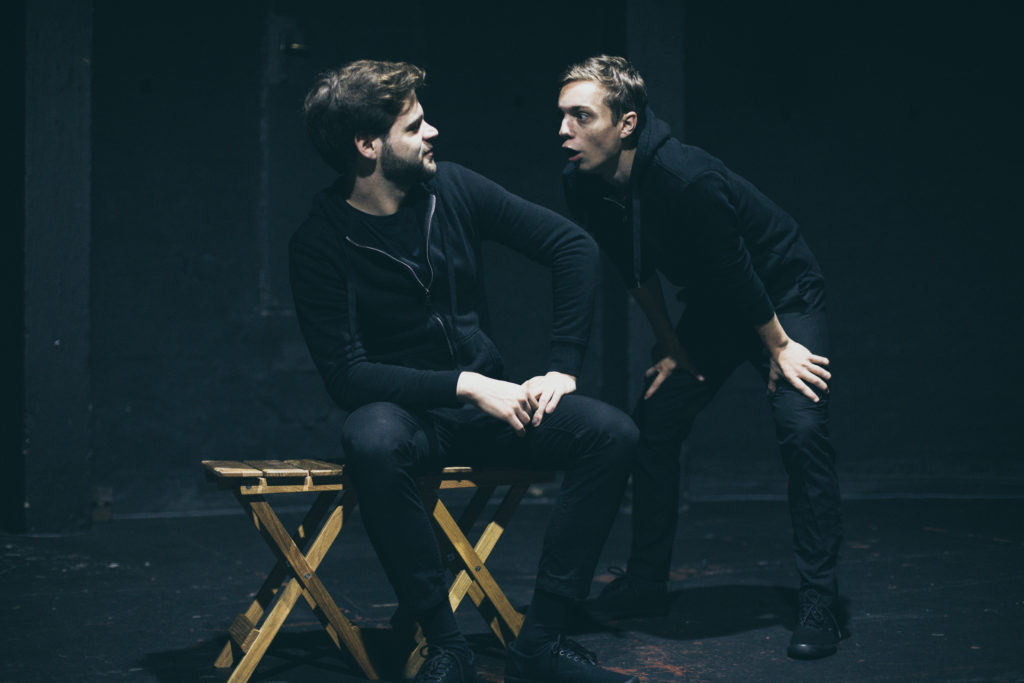 Njegovi džepovi puni kamenja