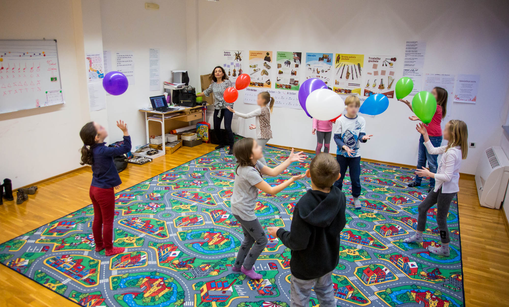 UPISI U TEČAJ OSNOVA BALETA I SUVREMENOG PLESA