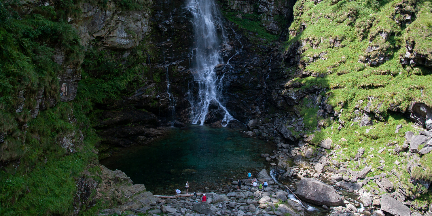 Sabina Damiani: Sve vode pripadaju Vodi