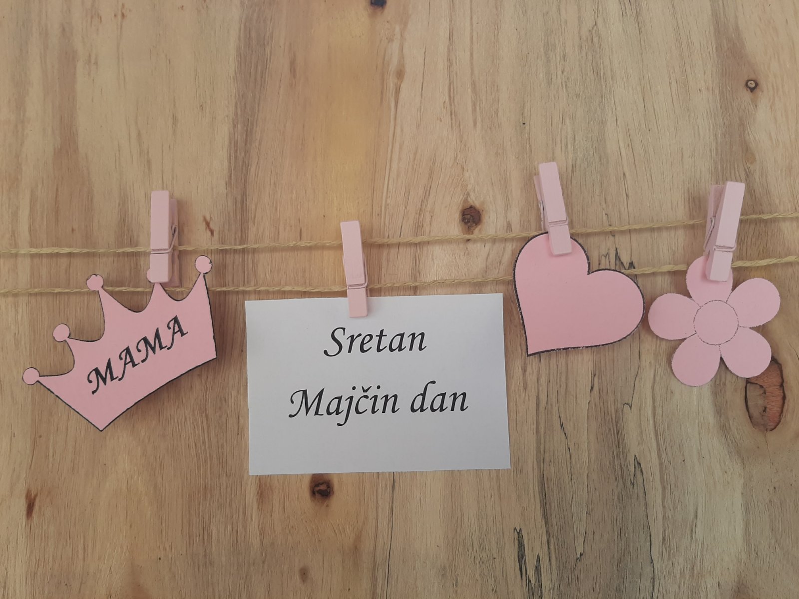 DJEČJA RADIONICA POVODOM MAJČINOG DANA