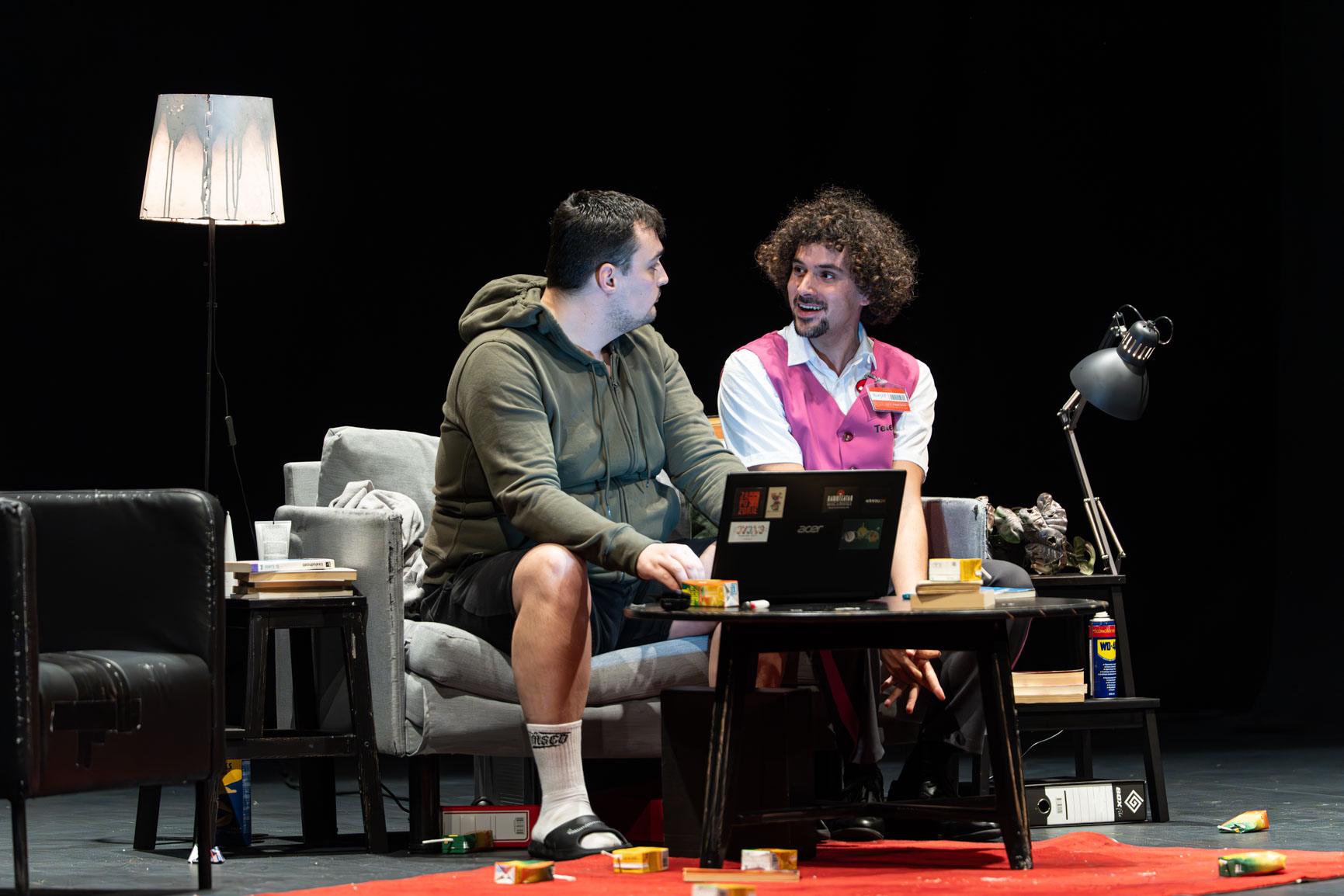 KAMO IDE OVAI SVIJET?